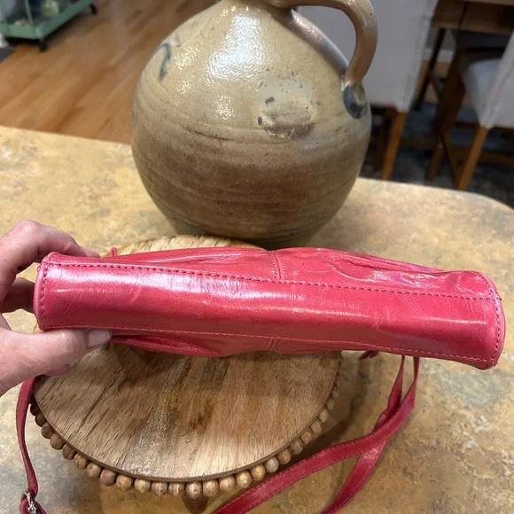 The Sak Limited Edition Pink Leather Crossbody Bag - Picture 7 of 16